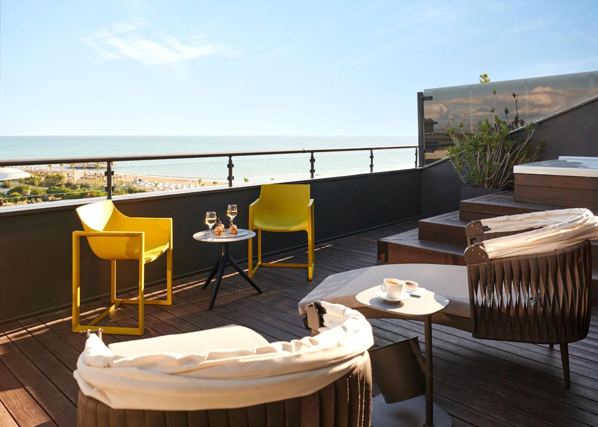 Voyage Golf & Hotel